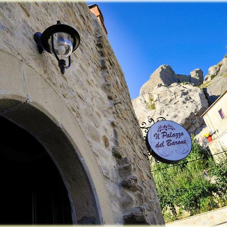 Hotel Il Palazzo Del Barone - Stanza Dei Maiorana Pietrapertosa Exterior foto